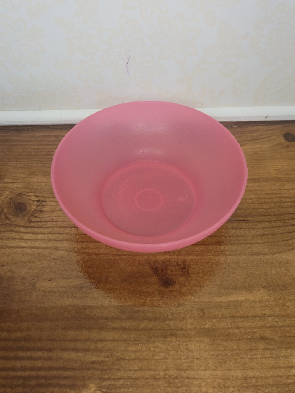 Tupperware Pink - Picture 2 of 2